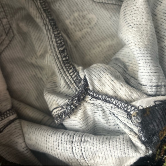 Anthropologie Pilcro The Icon Corduroy Flare Low-Rise Jeans Pants Floral Size 23 - Picture 9 of 15